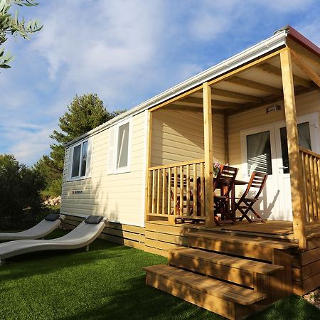 Mobile Homes-Slanica ムルテル エクステリア 写真