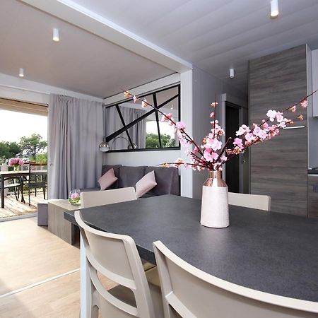 Mobile Homes-Slanica ムルテル エクステリア 写真