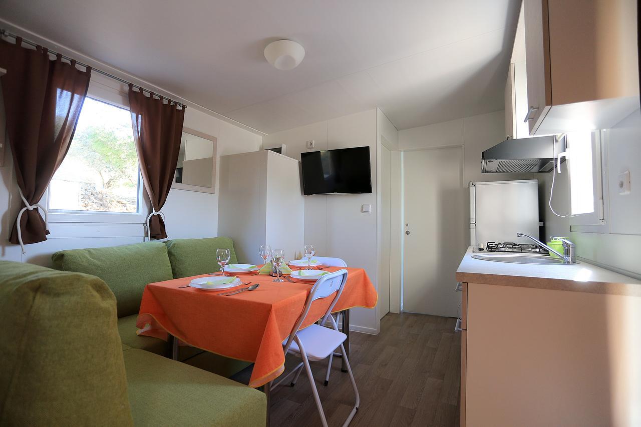Mobile Homes-Slanica ムルテル エクステリア 写真