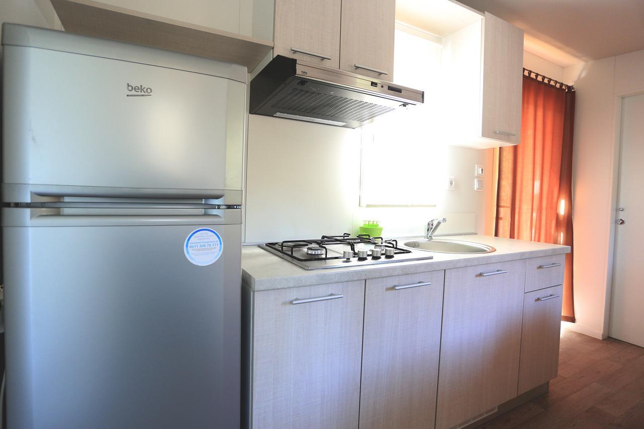 Mobile Homes-Slanica ムルテル エクステリア 写真