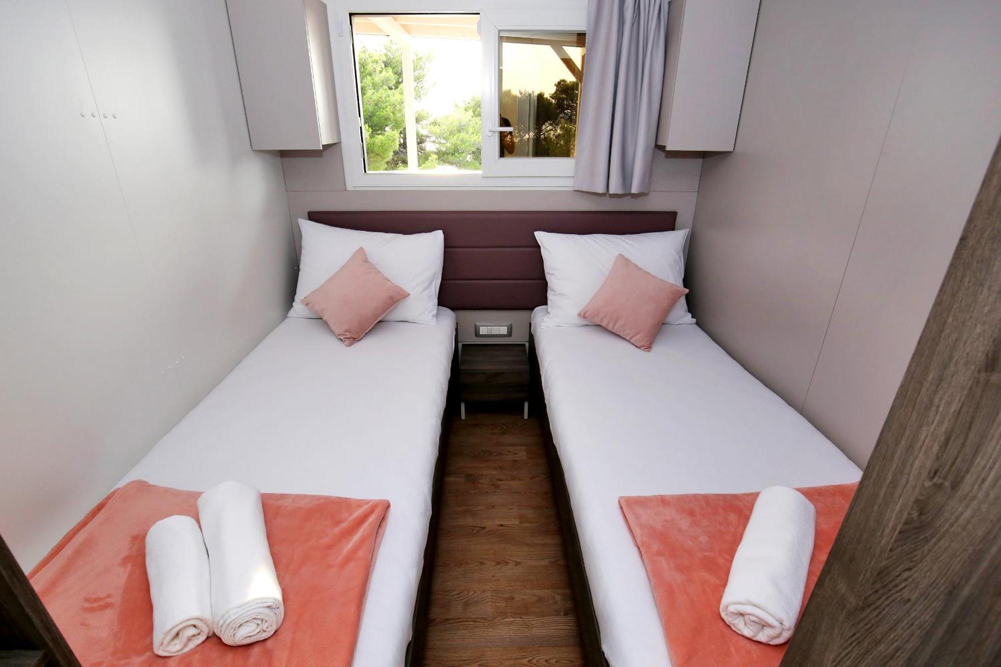 Mobile Homes-Slanica ムルテル エクステリア 写真