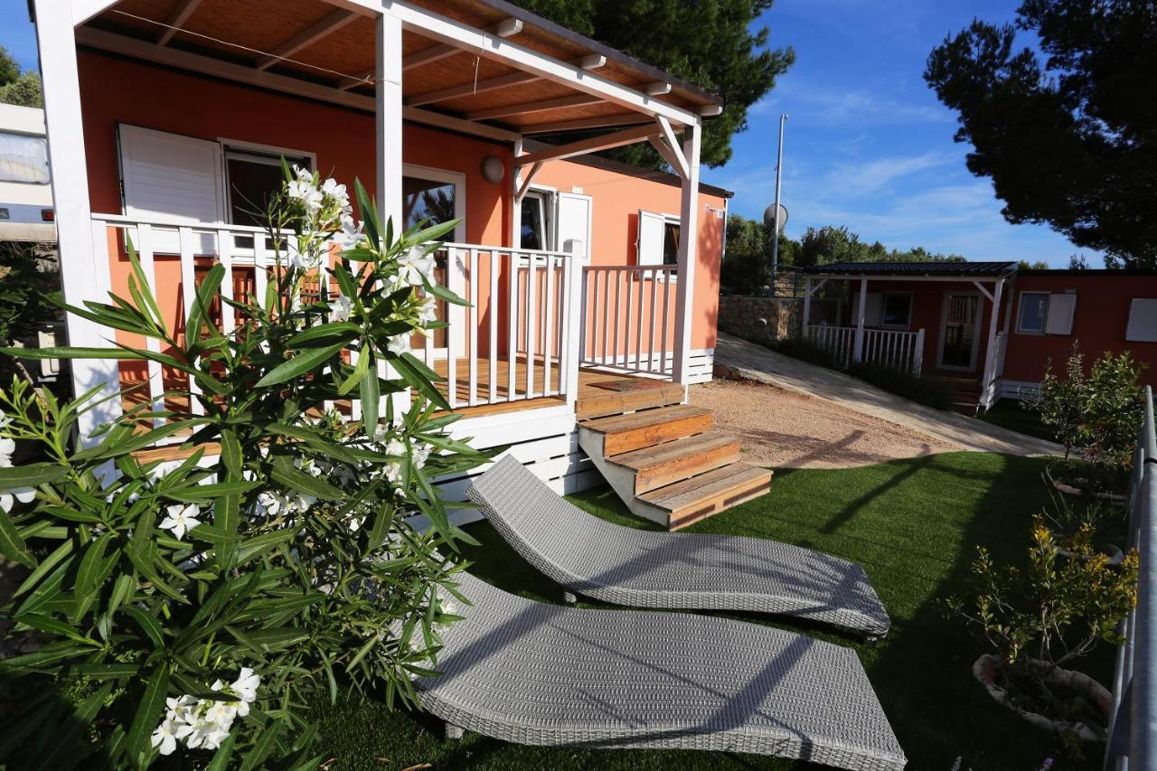 Mobile Homes-Slanica ムルテル エクステリア 写真