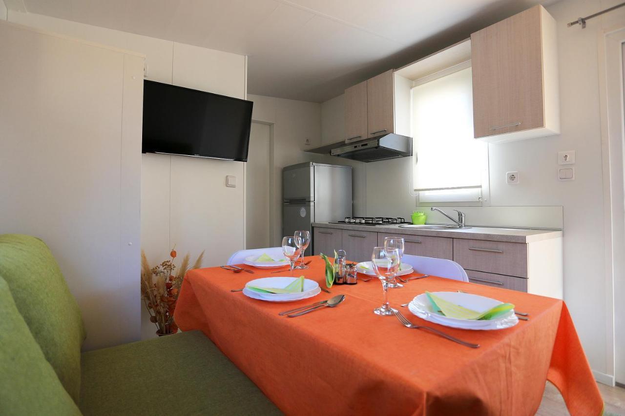 Mobile Homes-Slanica ムルテル エクステリア 写真